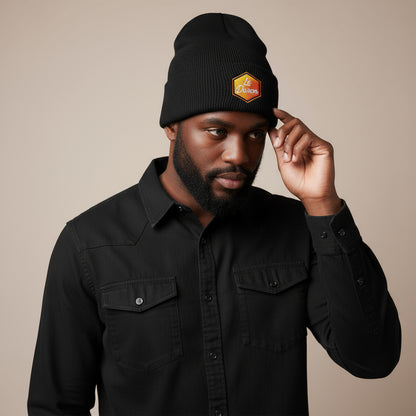 Bonnet Le Daron brodé – porté par un papa moderne – vue de profil