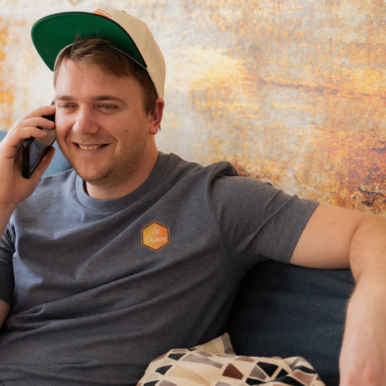 Vidéo de présentation des casquettes du Daron 